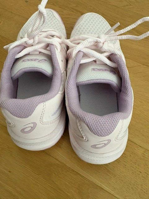 Asics Chaussures filles: Turnschuh asics Gr. 35.5 rosa/violett – D'occasion à Zürich par Sonnenblume_65 3