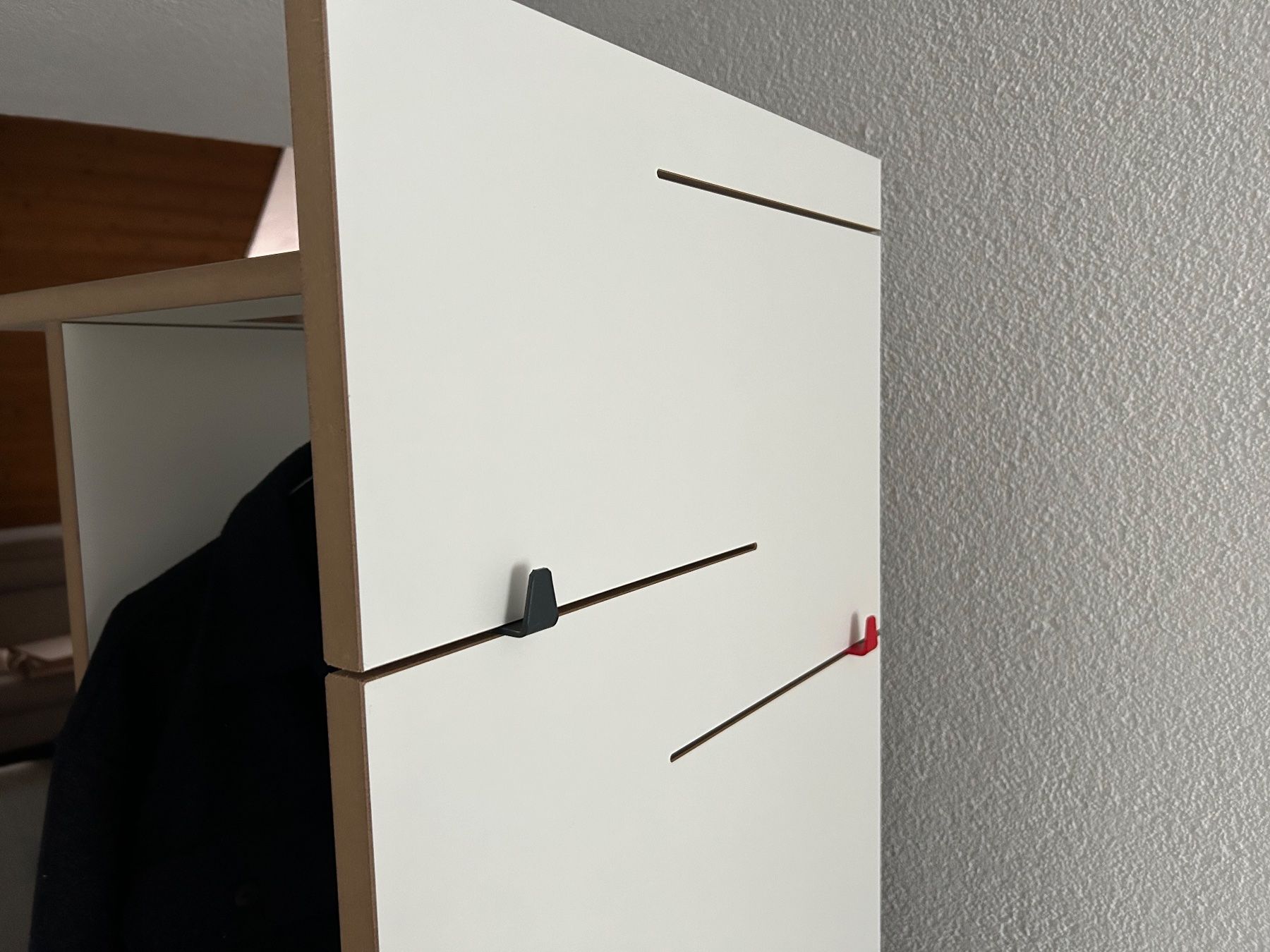 Guardaroba: Garderobe Tojo von Mooris – Usato da Olten venduto da arcata 5