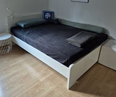 Bett 140x200cm