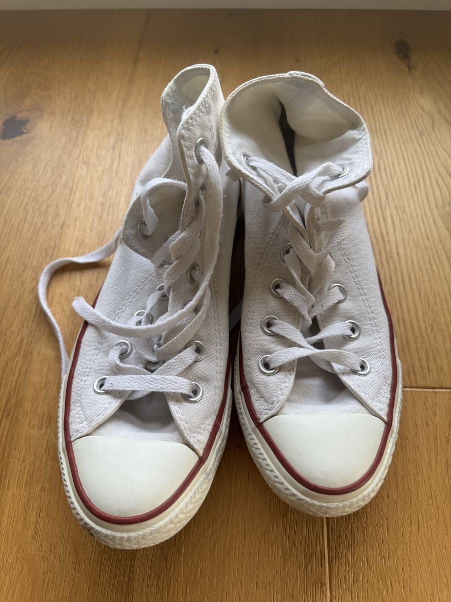 Converse Scarpe da uomo: Converse Chucks High Top Gr 38 – Usato da Luzern venduto da wet_7bm6