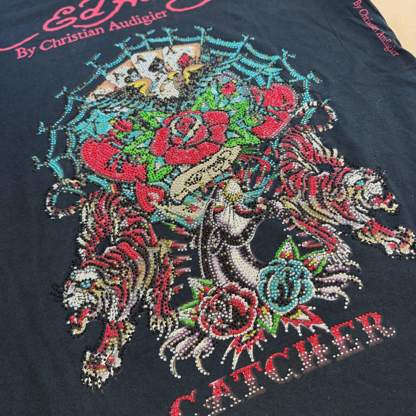 Ed Hardy T-shirt: Ed Hardy y2k "aces catcher" rhinestones tee – Usato da St. Gallen venduto da sourced_limited 1