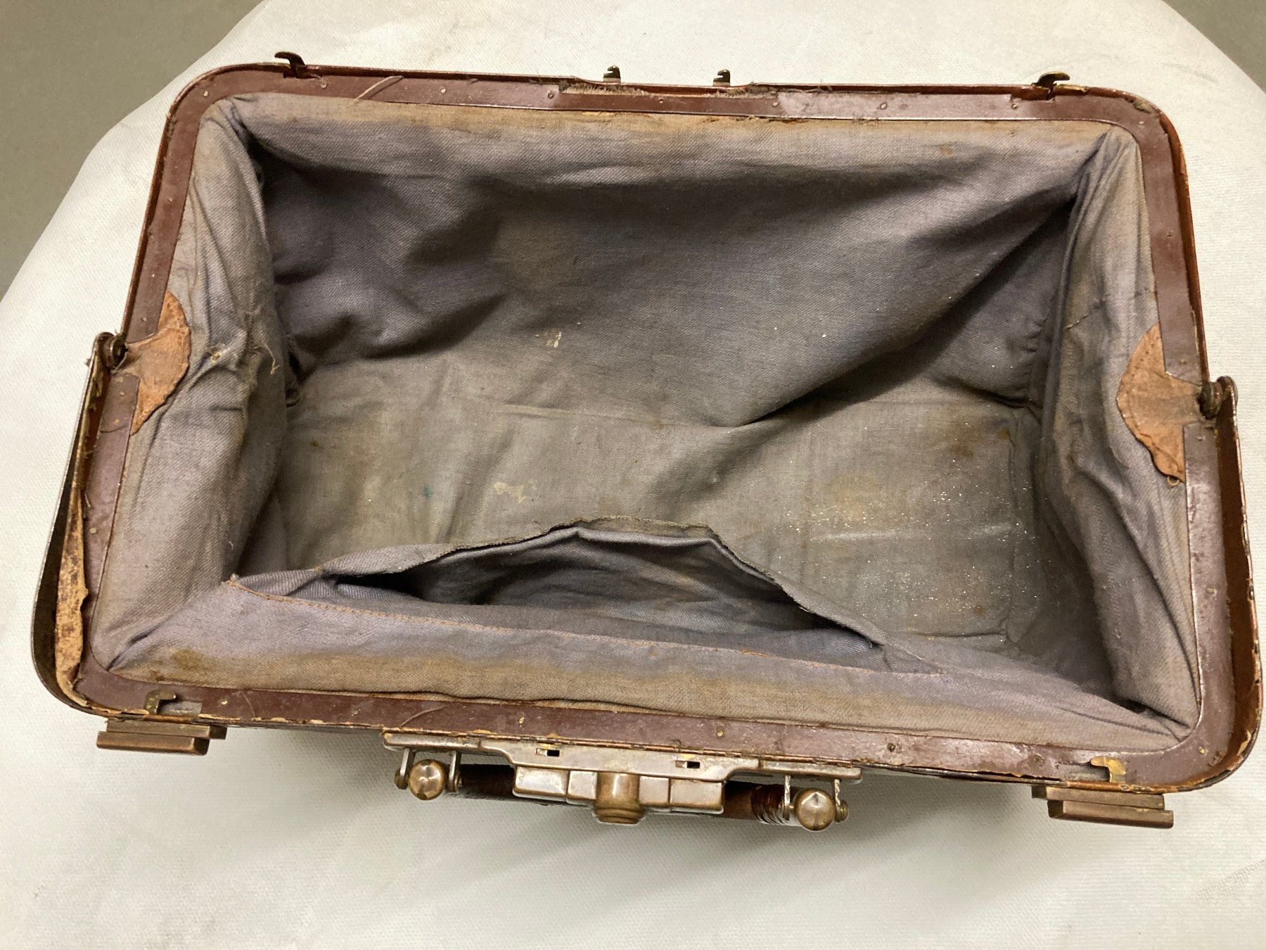 Valigie: Arztkoffer aus Leder, Vintage – Usato da Horgen venduto da Goros 3