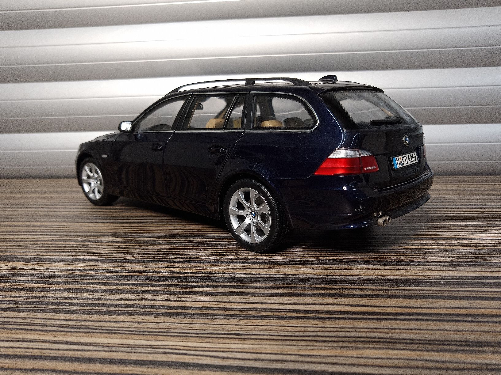 Kyosho Modellini d'auto: BMW 5 Series Touring Kyosho Modellauto – Usato da Reiden venduto da Zofi-Brocki 3