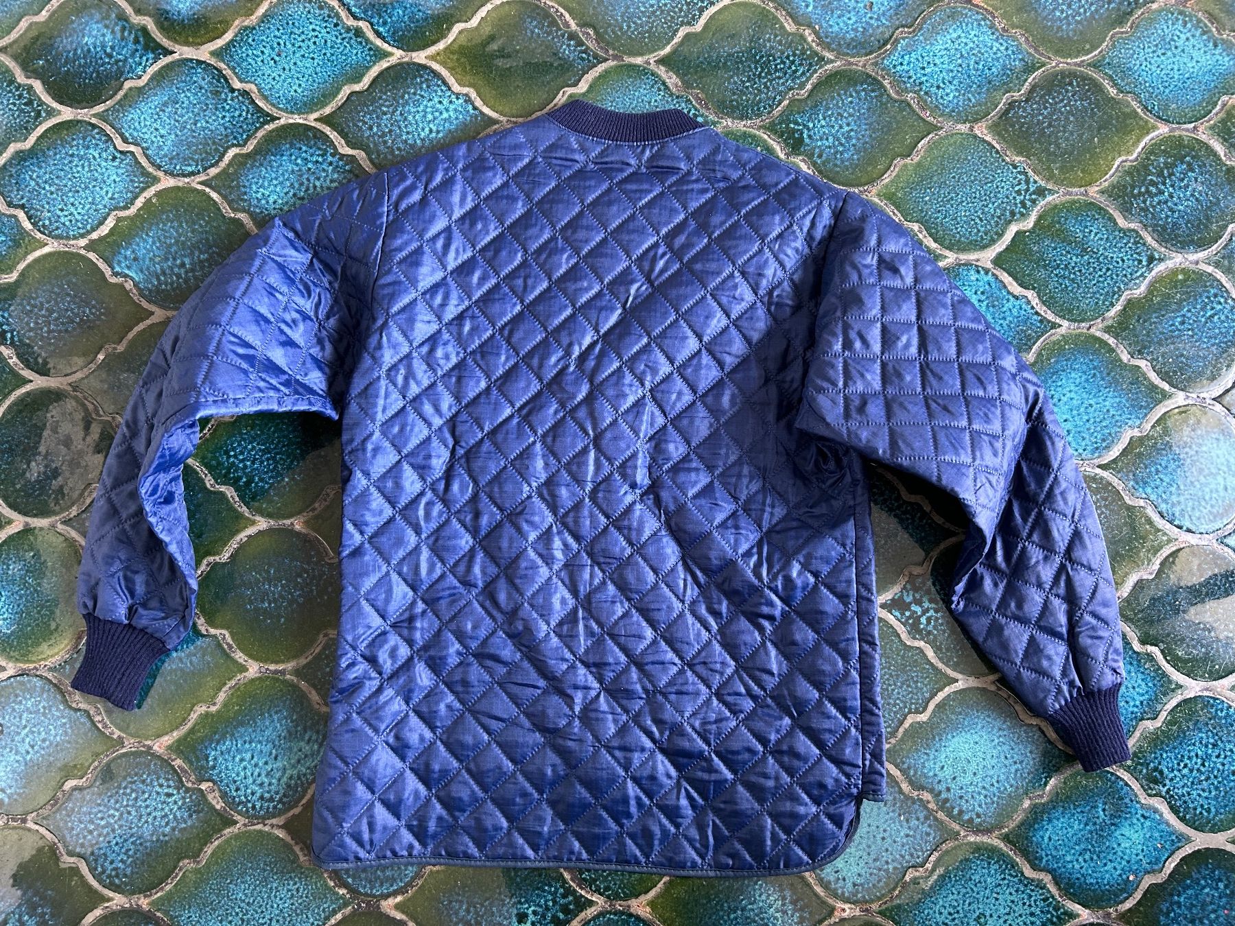 Giacche: Blaue Steppjacke - Arbeitsjacke Grösse L – Usato da Emmen venduto da Carbru 1