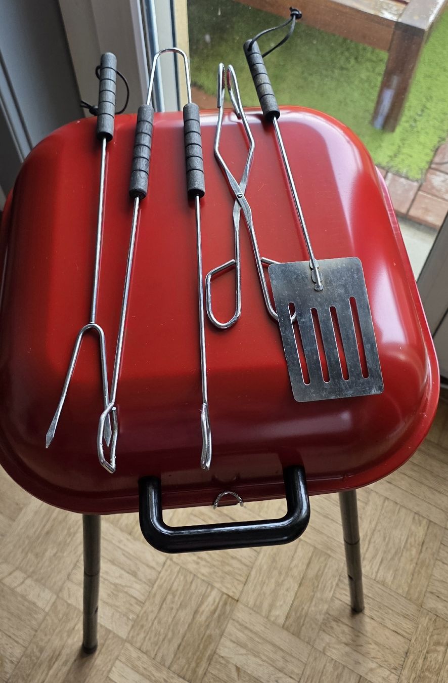 Griglie: Grill / barbecue "valise" Excellent état – Usato da Yverdon-les-Bains venduto da van_dq65 6