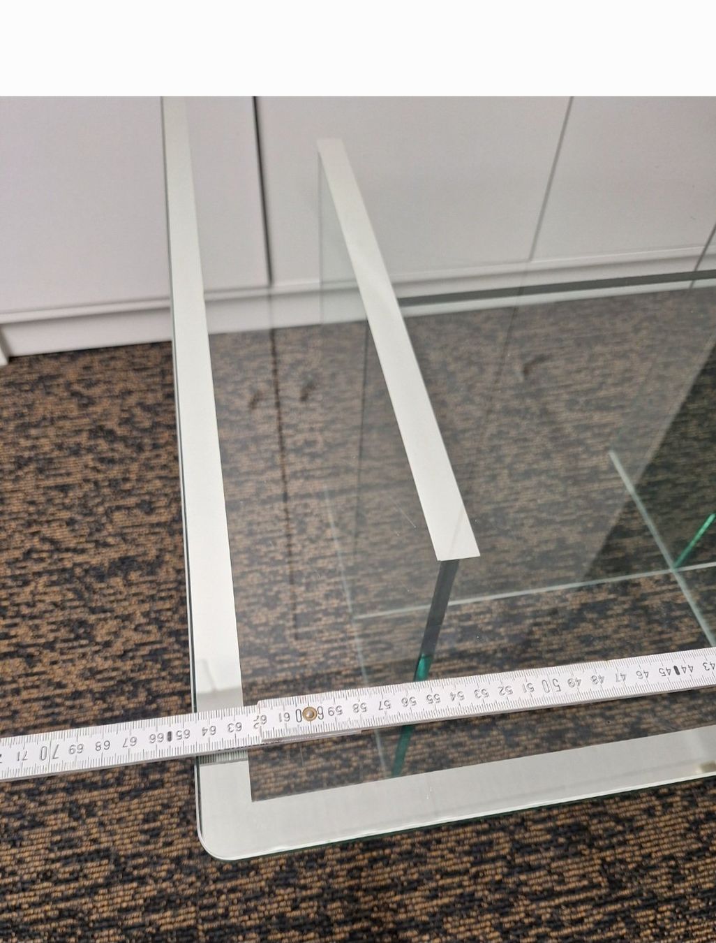 Tavoli: Moderner Beistelltisch aus Glas / Wohnzimmertisch – Usato da Niederlenz venduto da Inkeyes 5
