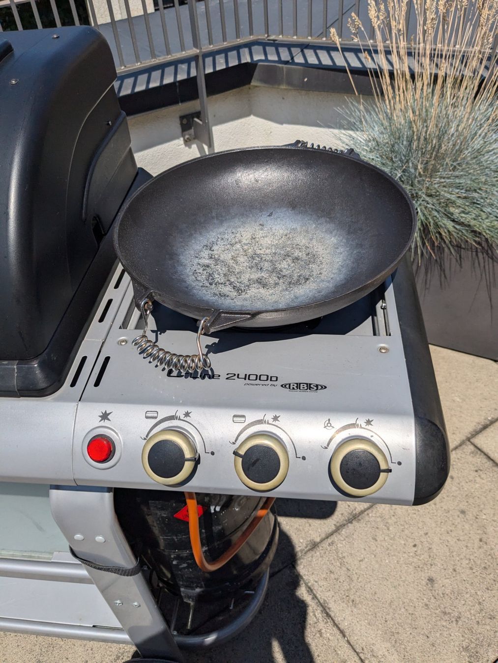 Campingaz Grills: Campingaz Grill C-Line 2400 – Gebraucht aus Dietikon von  1