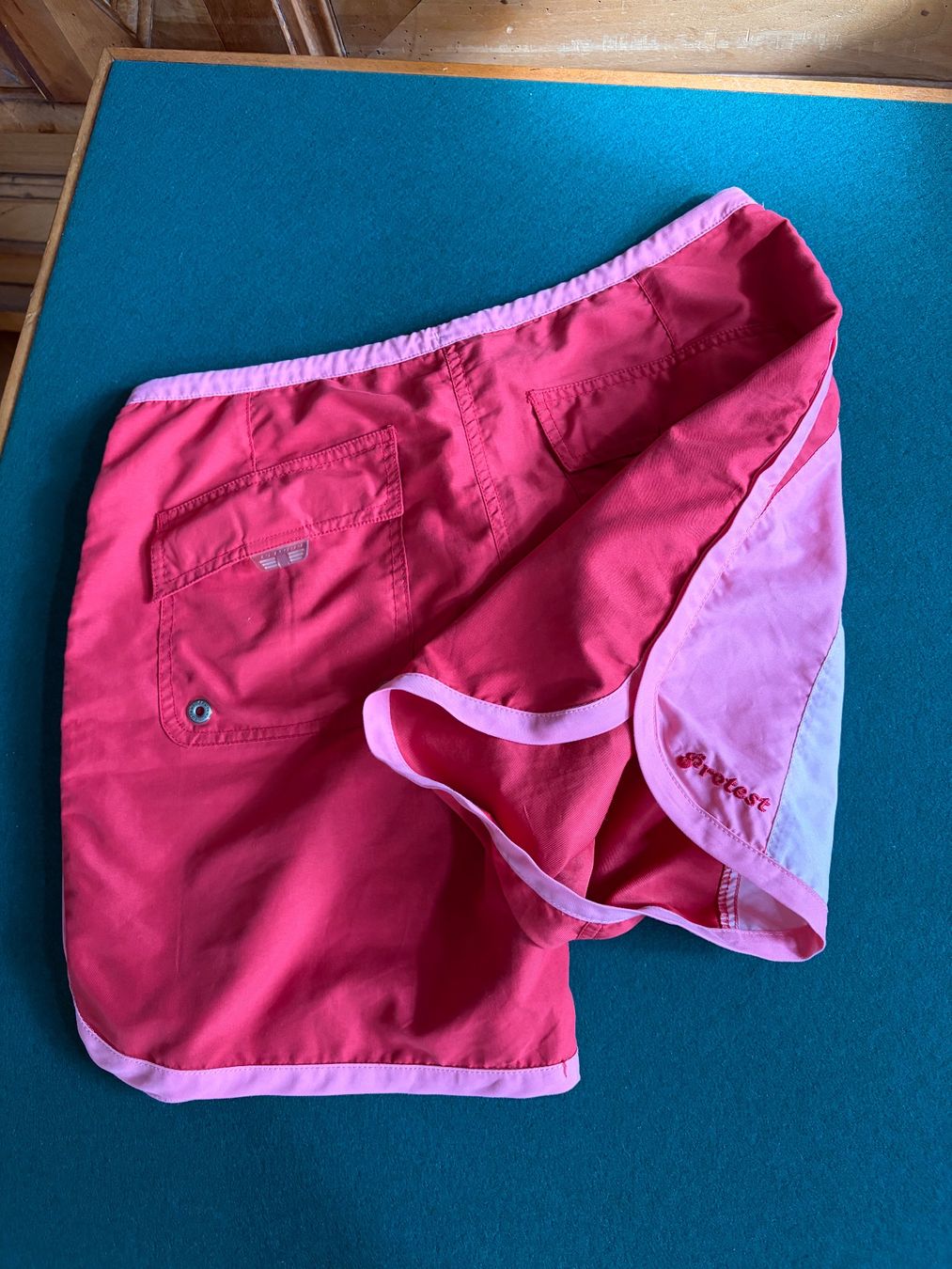 Protest Pantaloni: VINTAGE PROTEST Shorts  Gr. M – Usato da Interlaken venduto da Bona55 8