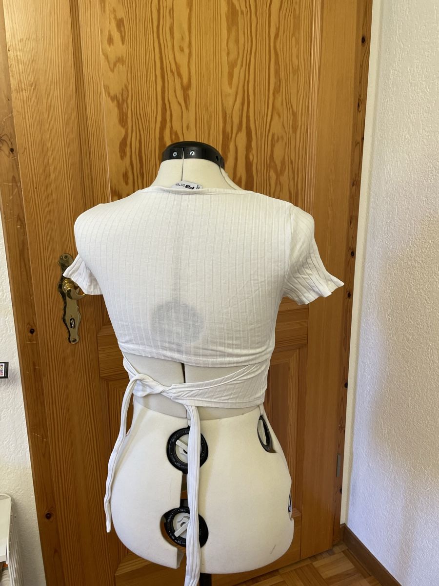 Top: FB Sister Crop Top, Wickel-Look, Gr. S – Usato da Dittingen venduto da nje_9nlt 2