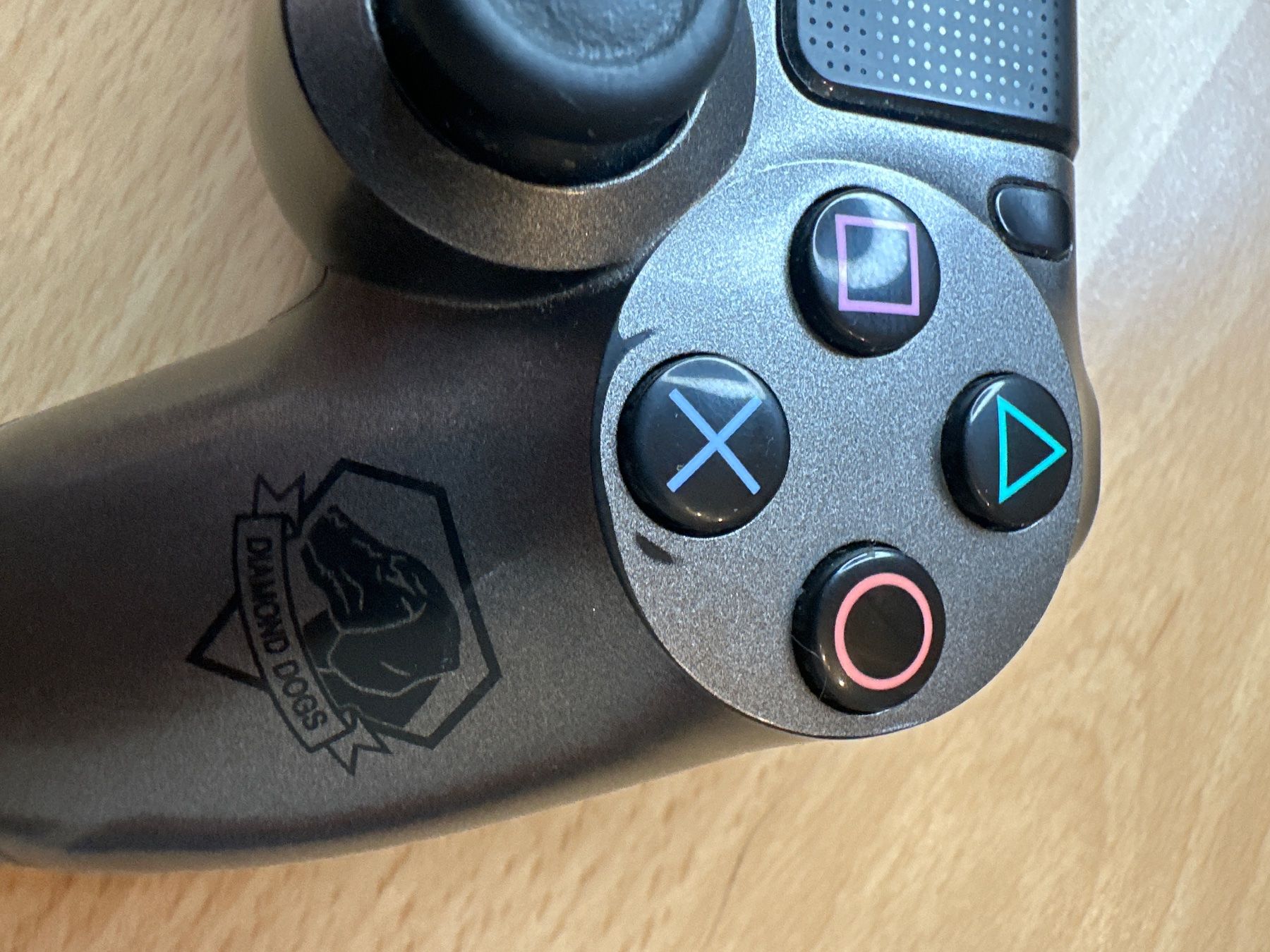 Sony Console: PS4 Konsole Metal Gear Solid Edition – Usato da St.gallen venduto da taduz 3