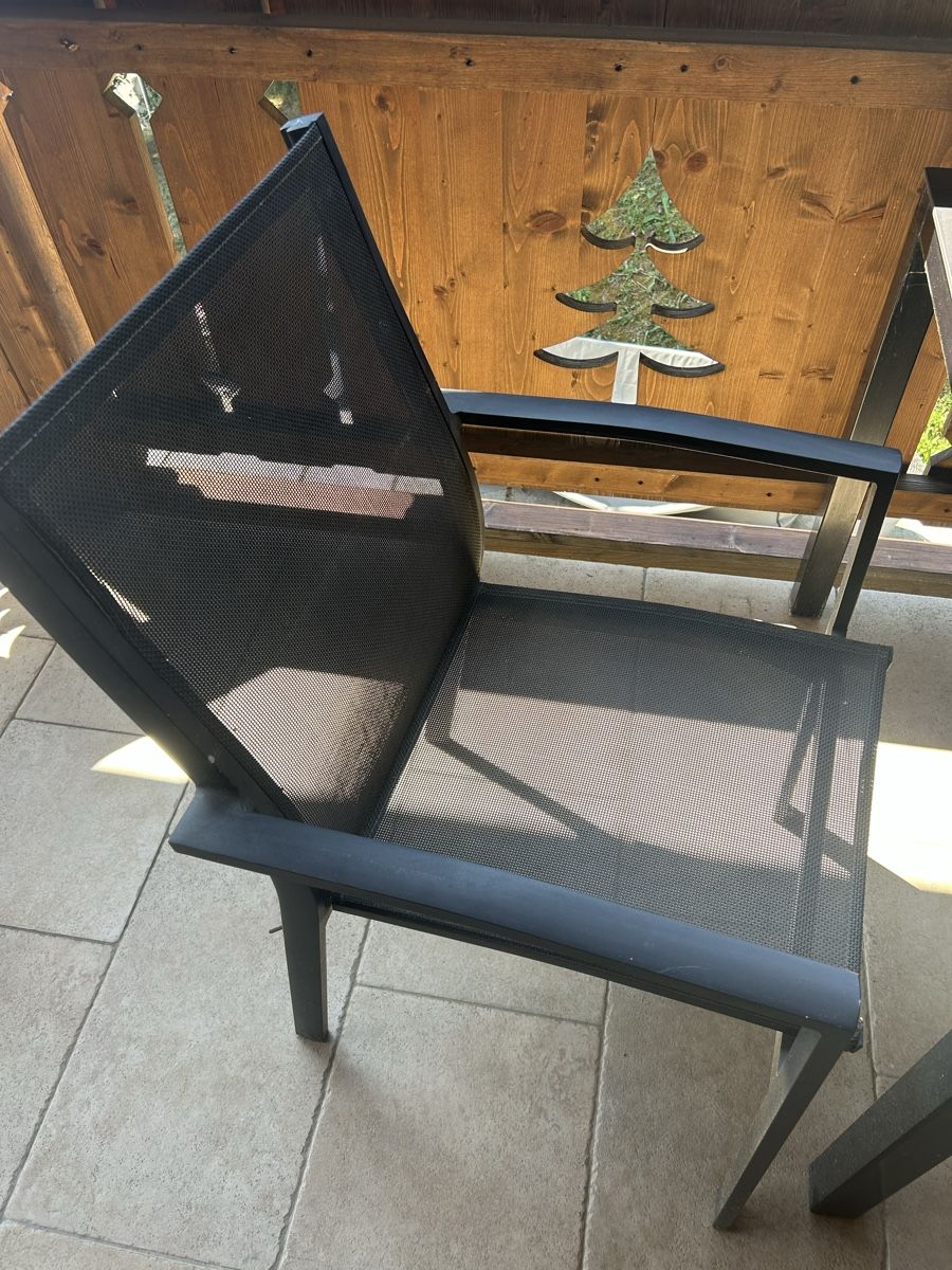 Pfister Tischset: Table et chaises d'extérieur ensemble bon état – Gebraucht aus Lonay von gpe_v5m8 3