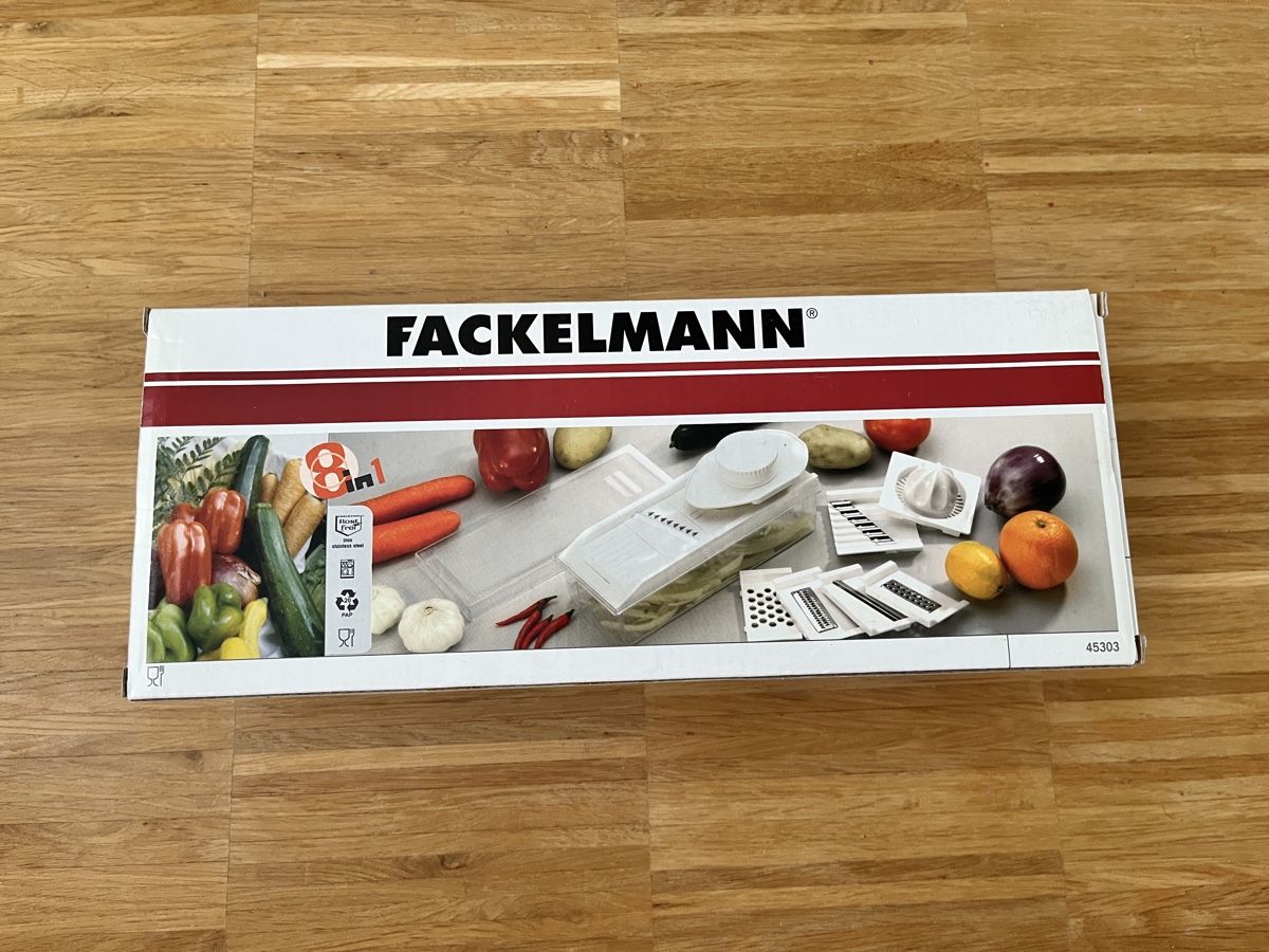 Elettrodomestici da cucina: Fackelmann 8in1 Mandoline Slicer Grater  – Nuovo e nell'imballaggio originale da Pfäffikon SZ venduto da Zitrone_100