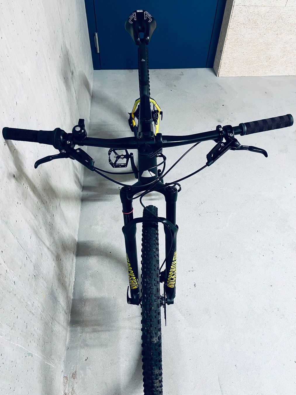 Canyon Biciclette: Mountainbike Canyon – Usato da Zürich venduto da Bidon3011 8