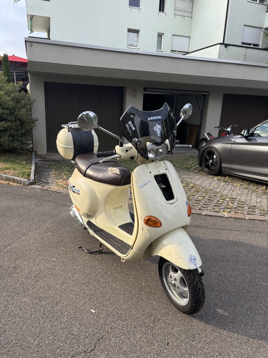 Vespa Scooters: Vespa ET4  – D'occasion à Widen par jul_tj2b 1