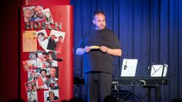 Grosser Show Kühlschrank aus Bühnencomedy