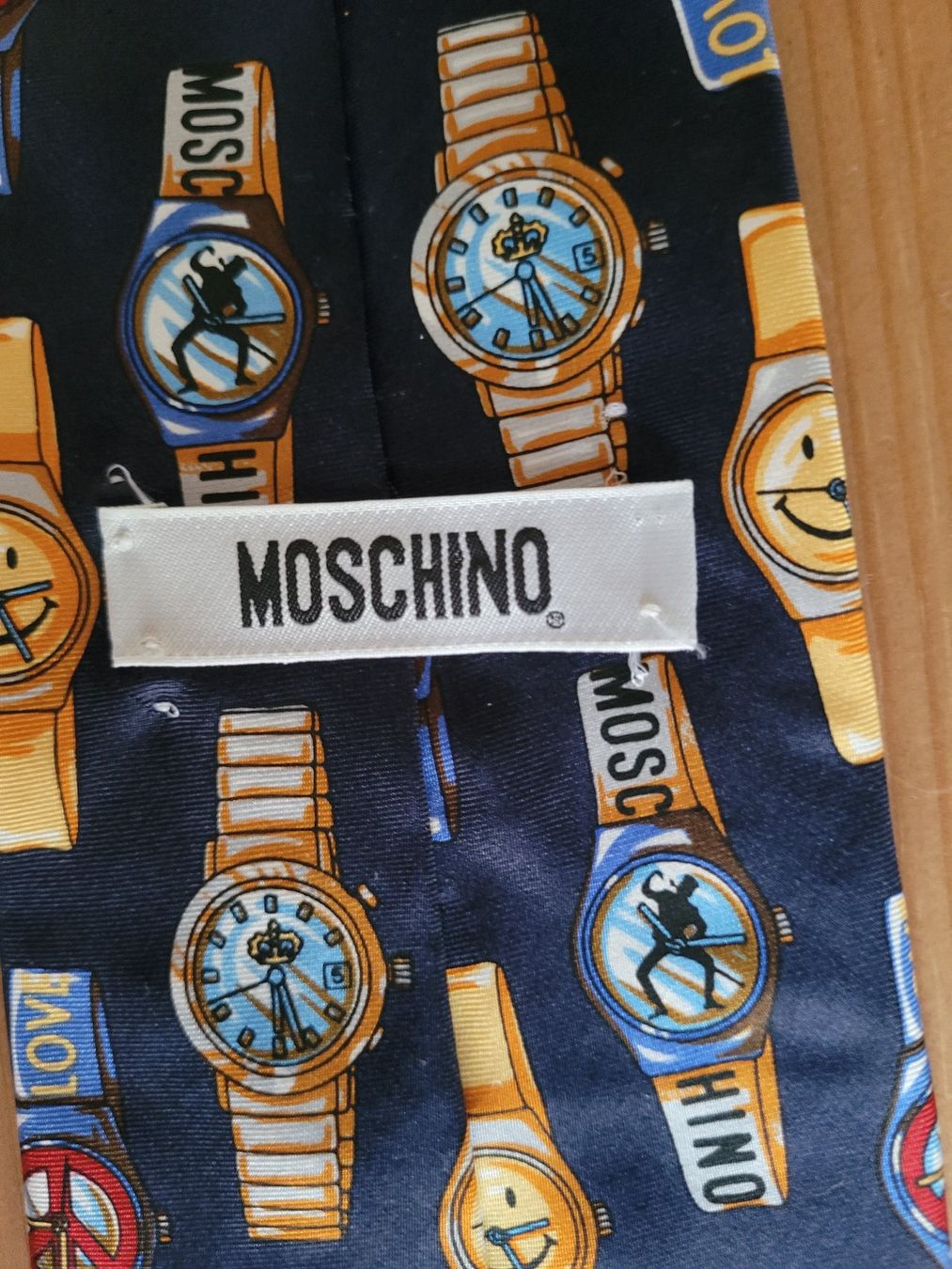 Moschino Cravatte: Moschino Krawatte – Usato da Winterthur venduto da Annie-Hall