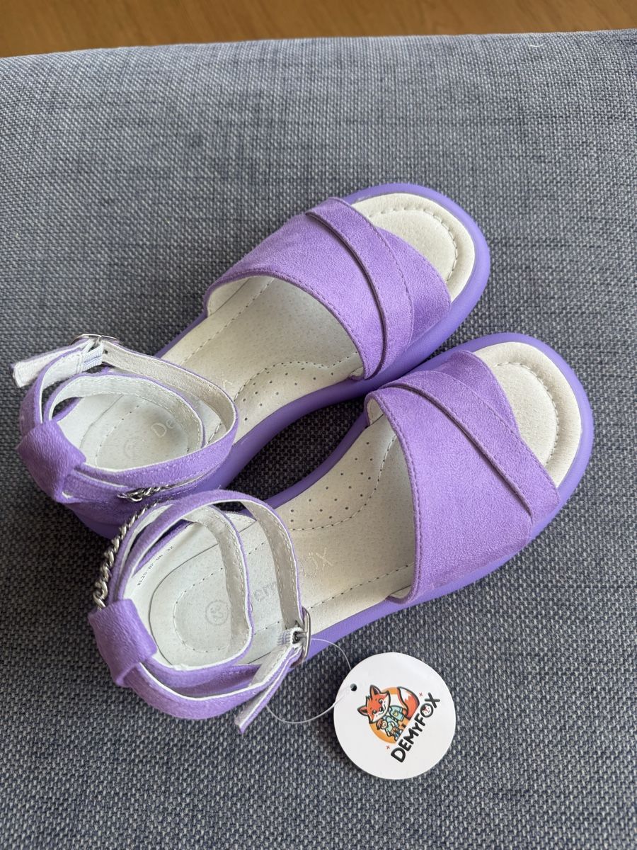 Scarpe per ragazze: Sandals size 32 new – Nuovo e nell'imballaggio originale da Blonay venduto da art_7f87 1