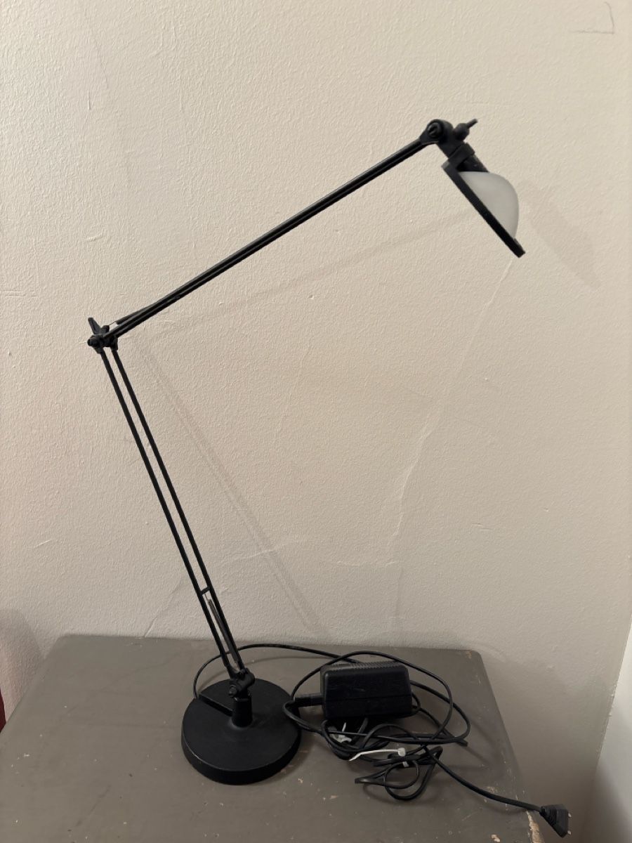 Luceplan Lampade: Luce Plan Berenice Post Moderne Design Schreibtischlampe – Usato da Basel venduto da magnummarine