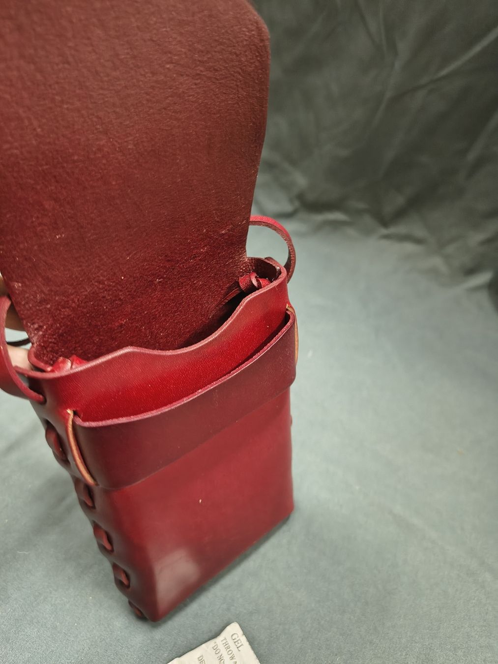 Borse: Leather phone bag – Nuovo e nell'imballaggio originale da Vevey venduto da cos-vero 2
