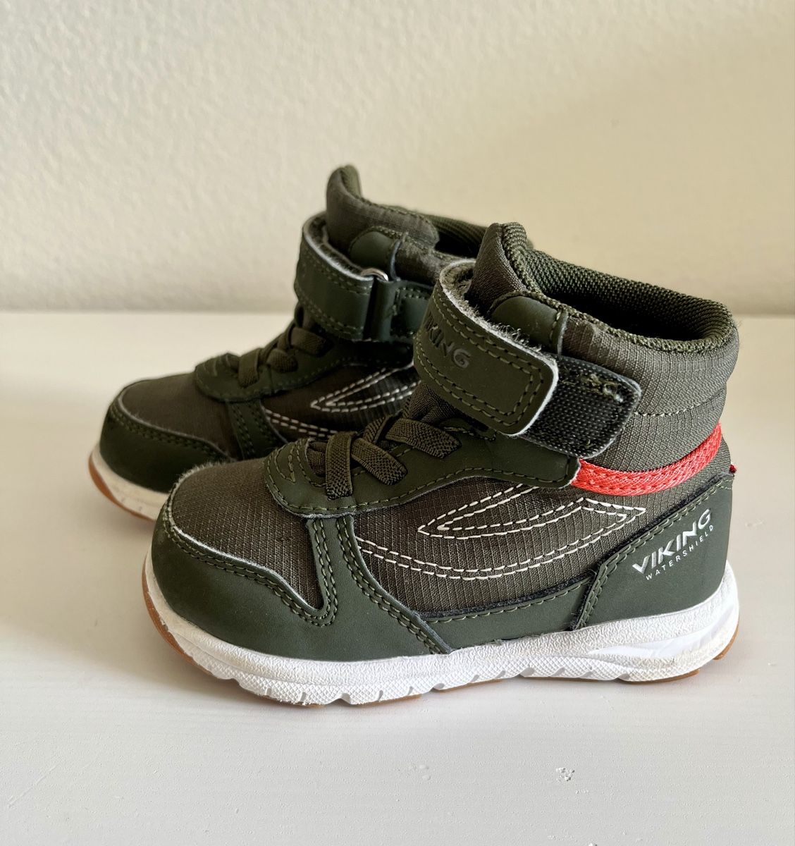 Viking Scarpe per ragazzi: Viking Schuhe Grösse 23 grün – Usato da Winterthur venduto da Mahonyy 2