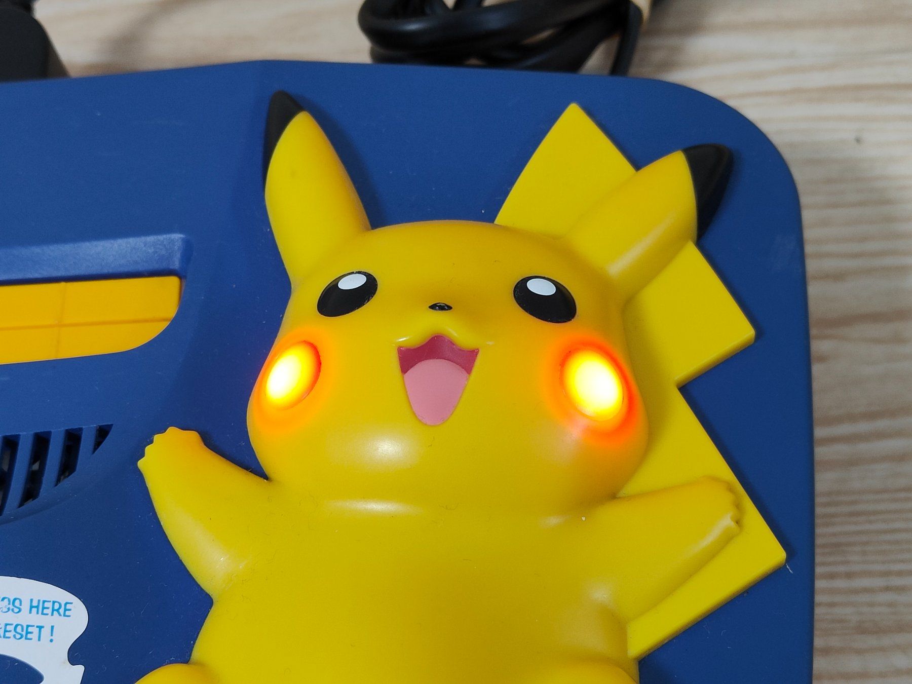 Nintendo Consoles: Console Nintendo 64 "Édition Pokémon Pikachu" + Peluche – D'occasion à Châtelaine par Chompis 7