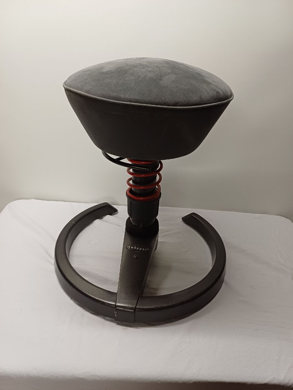 Hocker: Swopper Hocker – Defekt aus Wangenried von  9