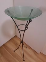 Ständer mit Glasschale