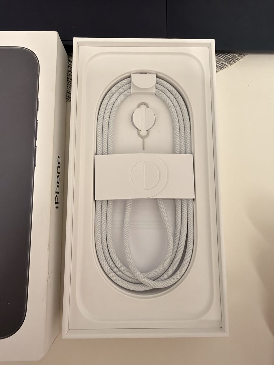 Apple Handys / Smartphones: iPhone 17 256GB Spacegrau Neuwertig  – Neu (gemäss Beschreibung) aus St. Gallen von mania03 2