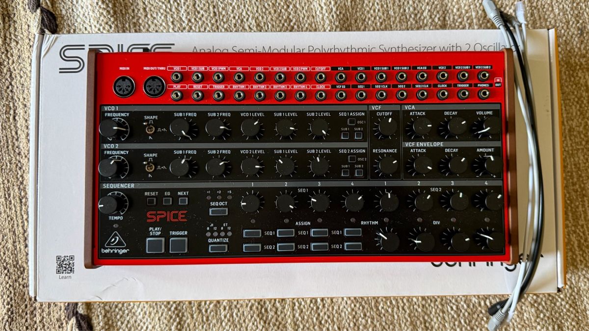 Behringer Strumenti musicali: BEHRINGER SPICE Analog Semi-Modular Polyrhythmic Synthesizer – Usato da Rüti (ZH) venduto da vint-age