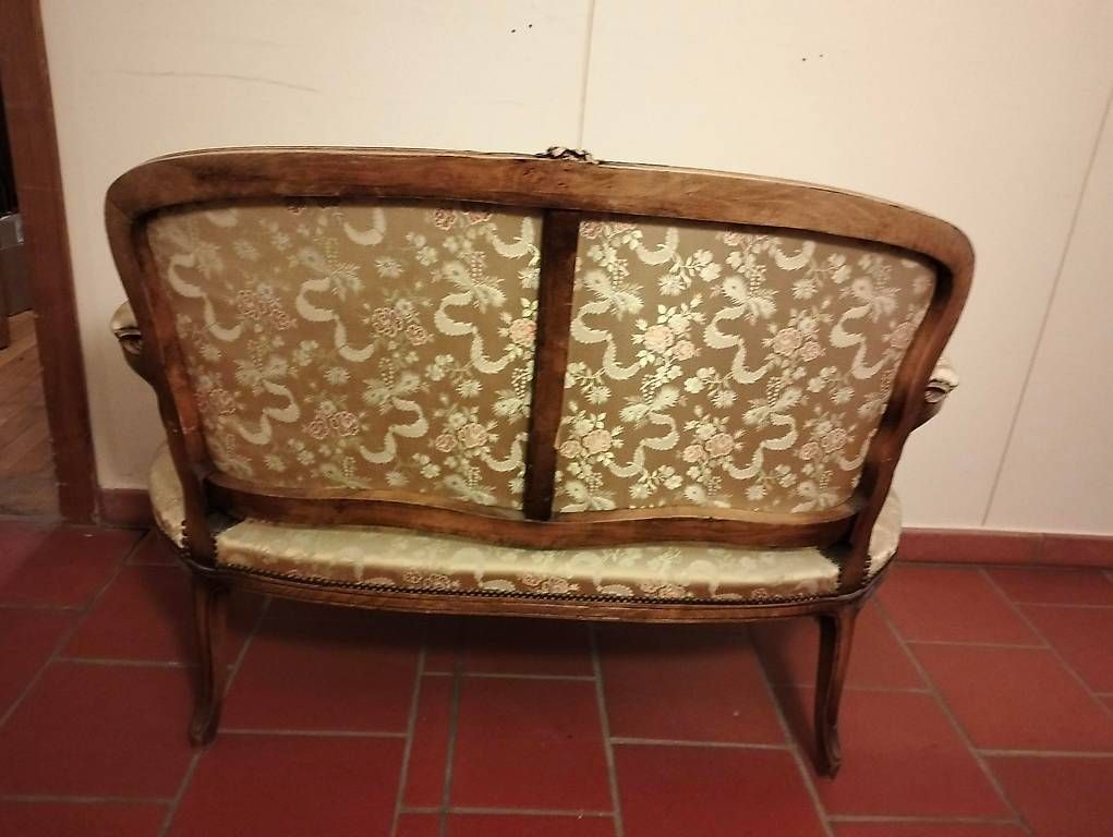 Divani: Sofa Gold – Usato da Sumiswald venduto da inf_kl6y 1