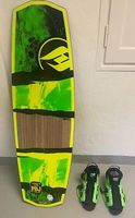 Hyperlite PBJ 138cm Wakeboard Package + helmet 