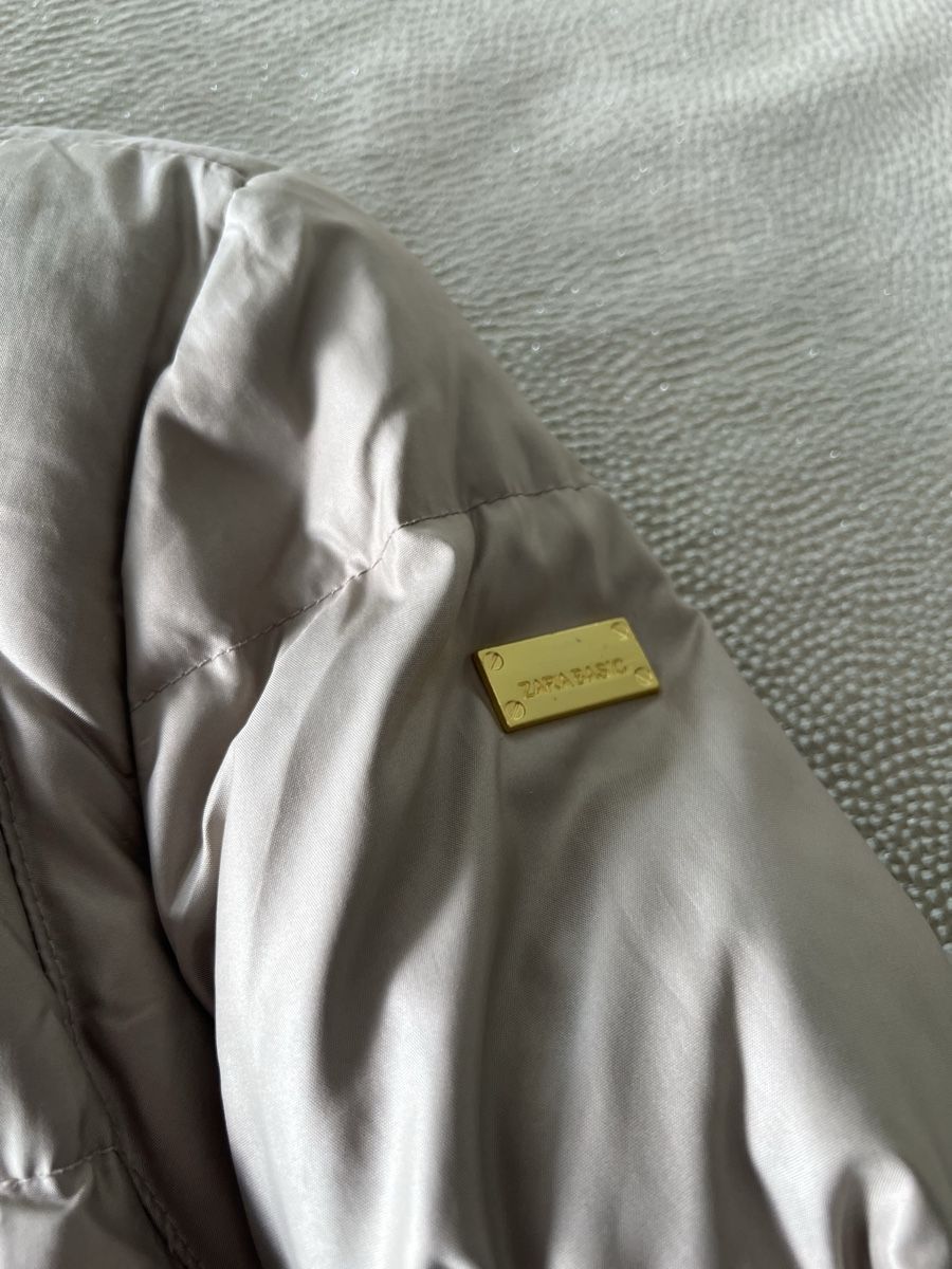 Zara Giacche: Daunenjacke Zara Basic taupe, Grösse S – Usato da Meilen venduto da Namaycus 4
