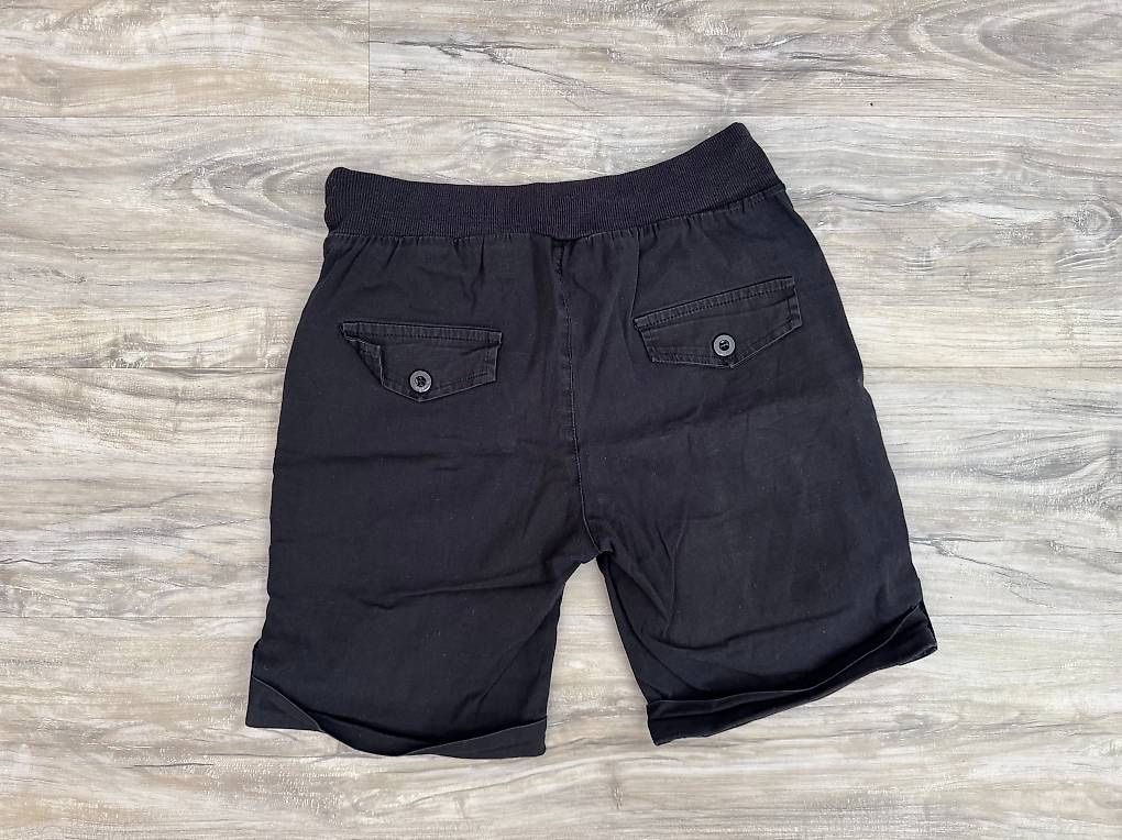 Pantaloni: Pantaloncini neri – Usato da Caslano venduto da Dr.Bread 1