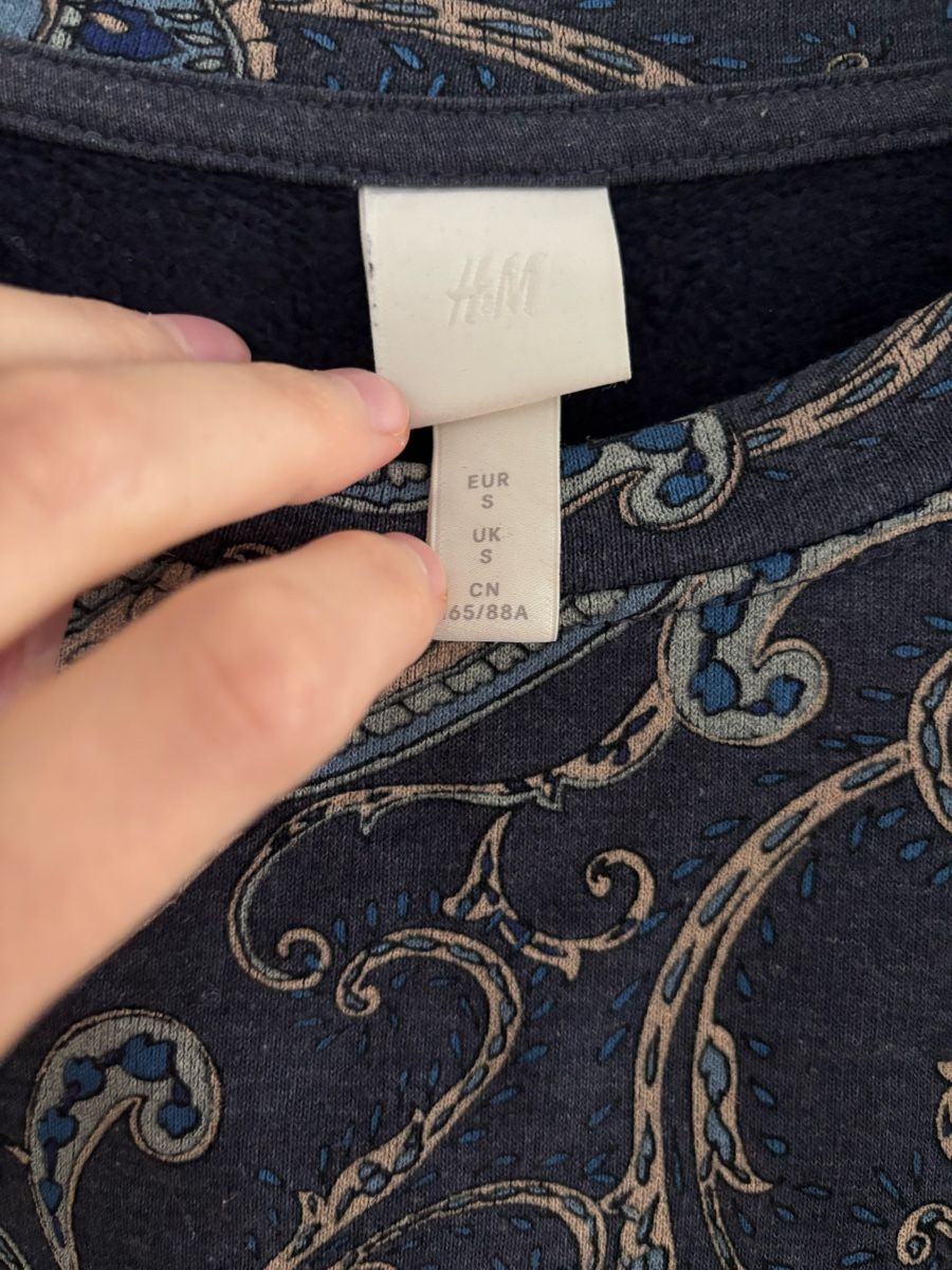 Maglioni & Felpe: Dunkelblauer H&M Pullover mit elegantem Paisley-Muster – Usato da Luzern venduto da aloevira 3