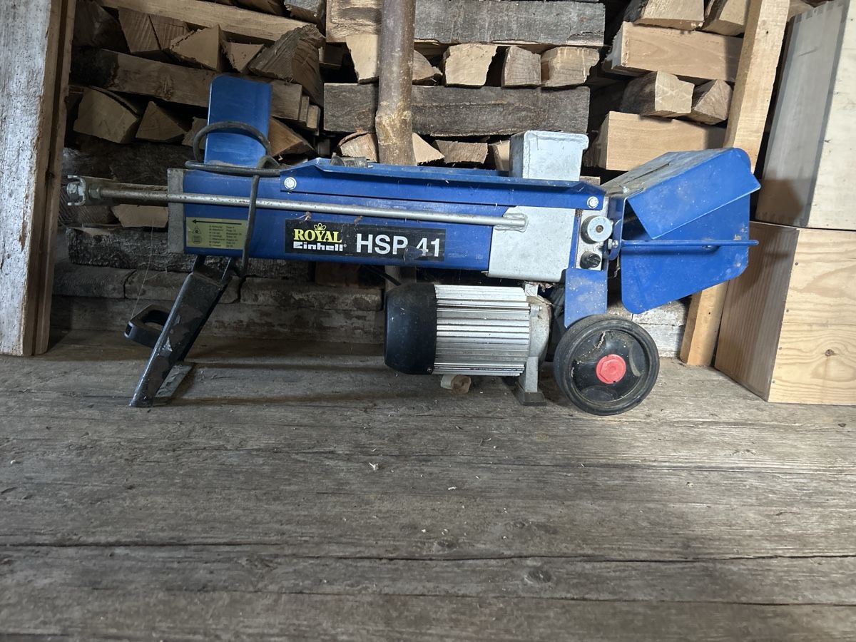 Einhell Tutte le macchine: Holzspalter Royal Einhell HSP 41 gebrauchter Zustand – Usato da Gais venduto da FidelCastro2
