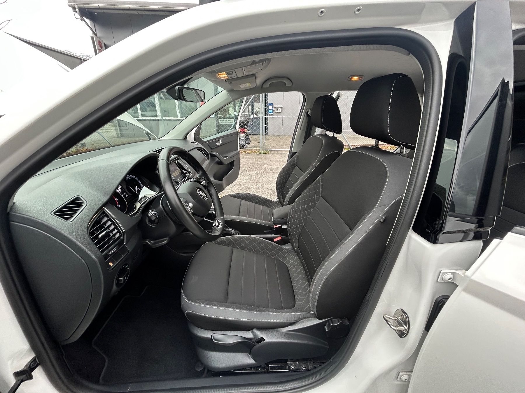 Skoda Automobili: Skoda Fabia 1.0 TSI DSG – Usato da Sargans venduto da automobilen 7