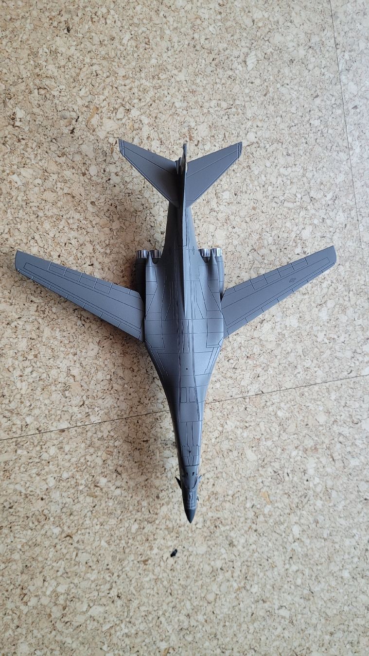 Kit di modellismo & Modellini statici: B1 Lancer Metallmodell – Usato da Boltigen venduto da Bubusbacher