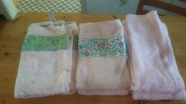 5 linges de toilette neufs