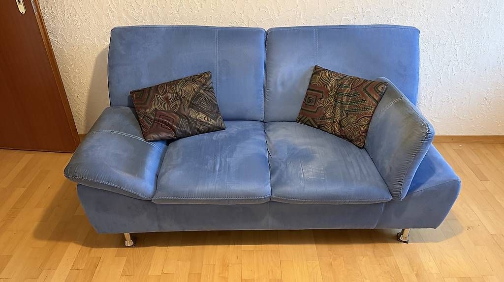 Sofas: 2er Sofa  – Gebraucht aus Hünenberg von ah0037
