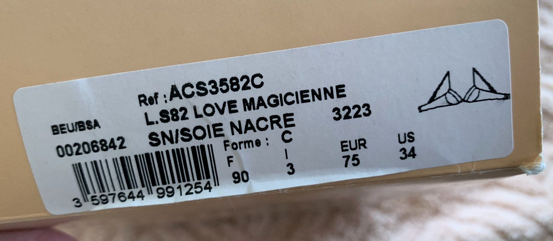 Lise Charmel Altra biancheria intima: LUXUS-BH-SET SEIDE/SPITZEN VON LISE CHARMEL – Nuovo e nell'imballaggio originale da Starrkirch-Wil venduto da Evelyne222 6