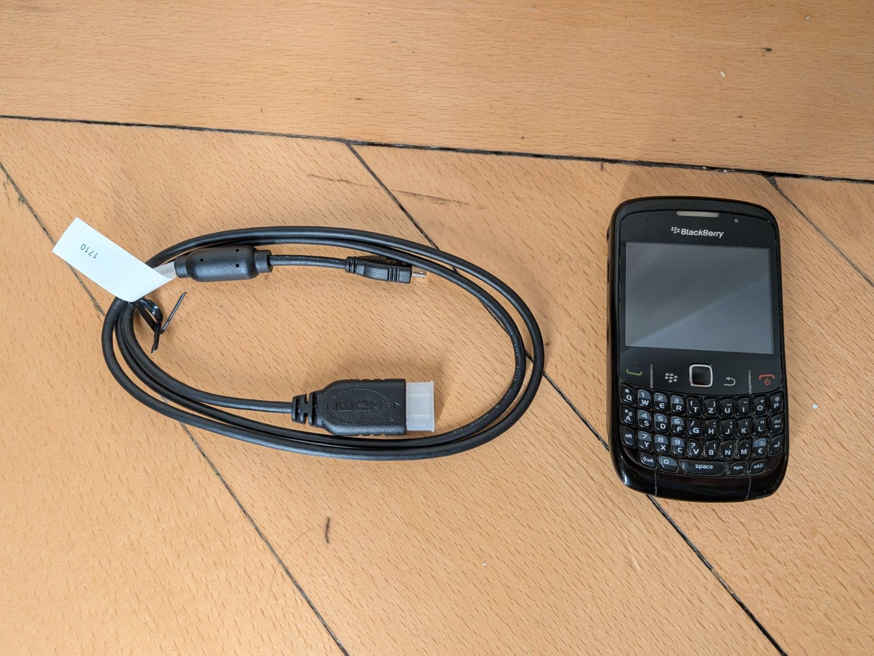 Blackberry Telefoni cellulari / Smartphones: Blackberry Curve 8520 – Usato da Zürich venduto da dejohnny 1