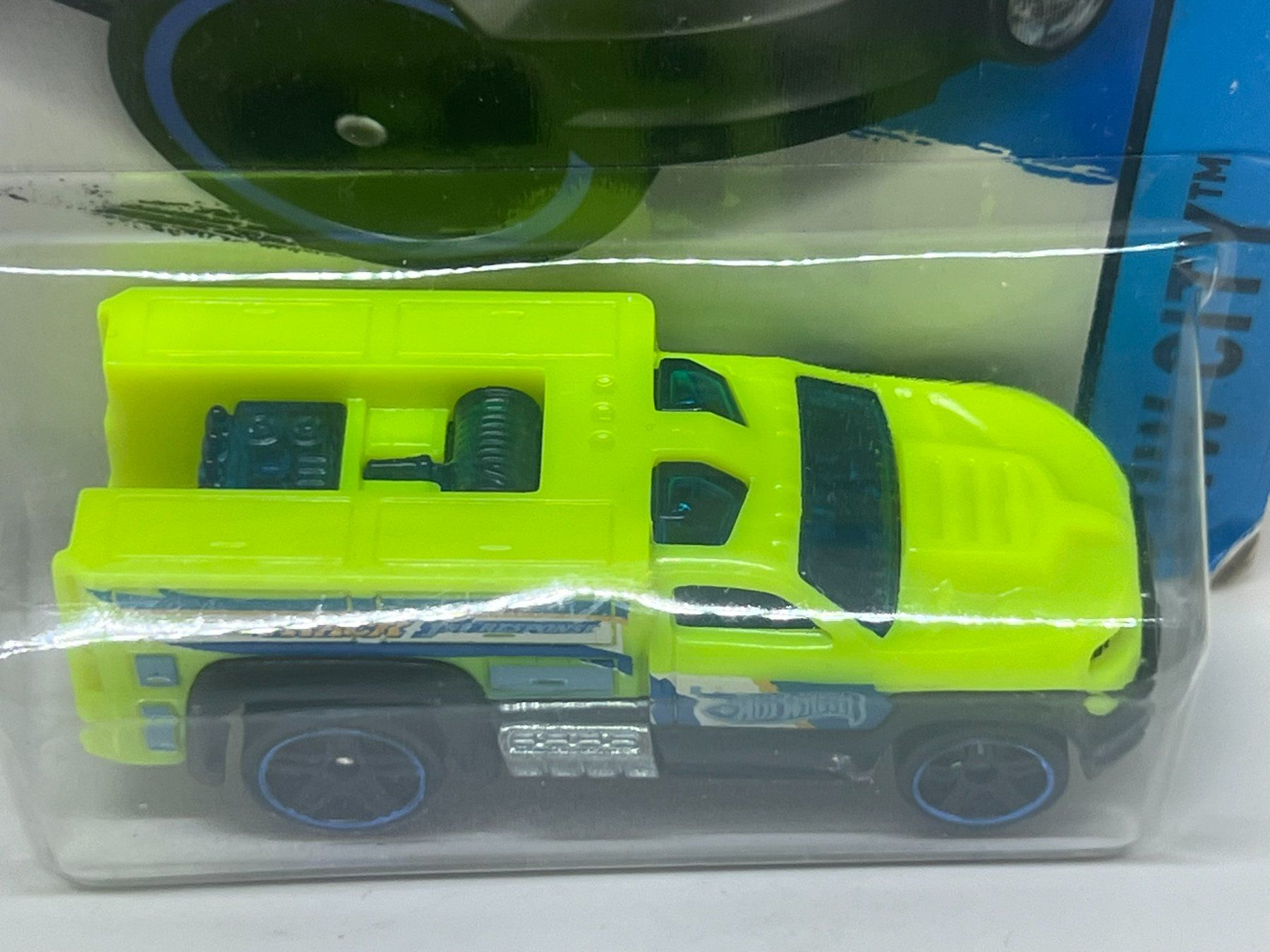 Hot Wheels Modellini d'auto: Hot Wheels Rescue Duty – Nuovo e nell'imballaggio originale da Wildegg venduto da LaaBoutique 2