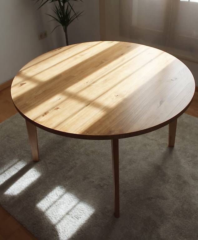 Tables: Runder Eichen-Esstisch  hochwertiges Design aus Spanien  – D'occasion à Basel par liv99 4