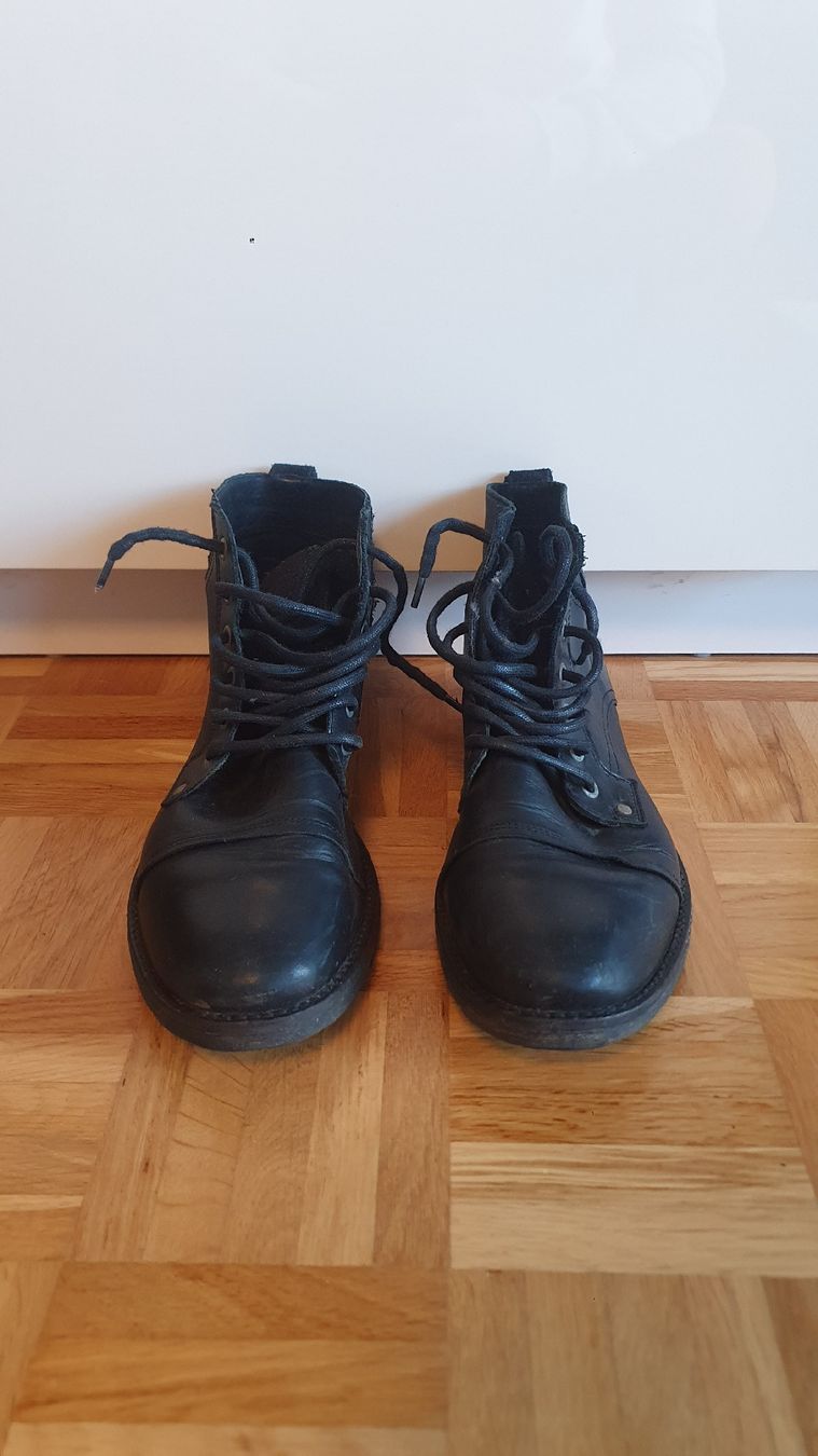 Scarpe da uomo: Stiefel tief – Nuovo (secondo la descrizione) da Sissach venduto da Siraiwan