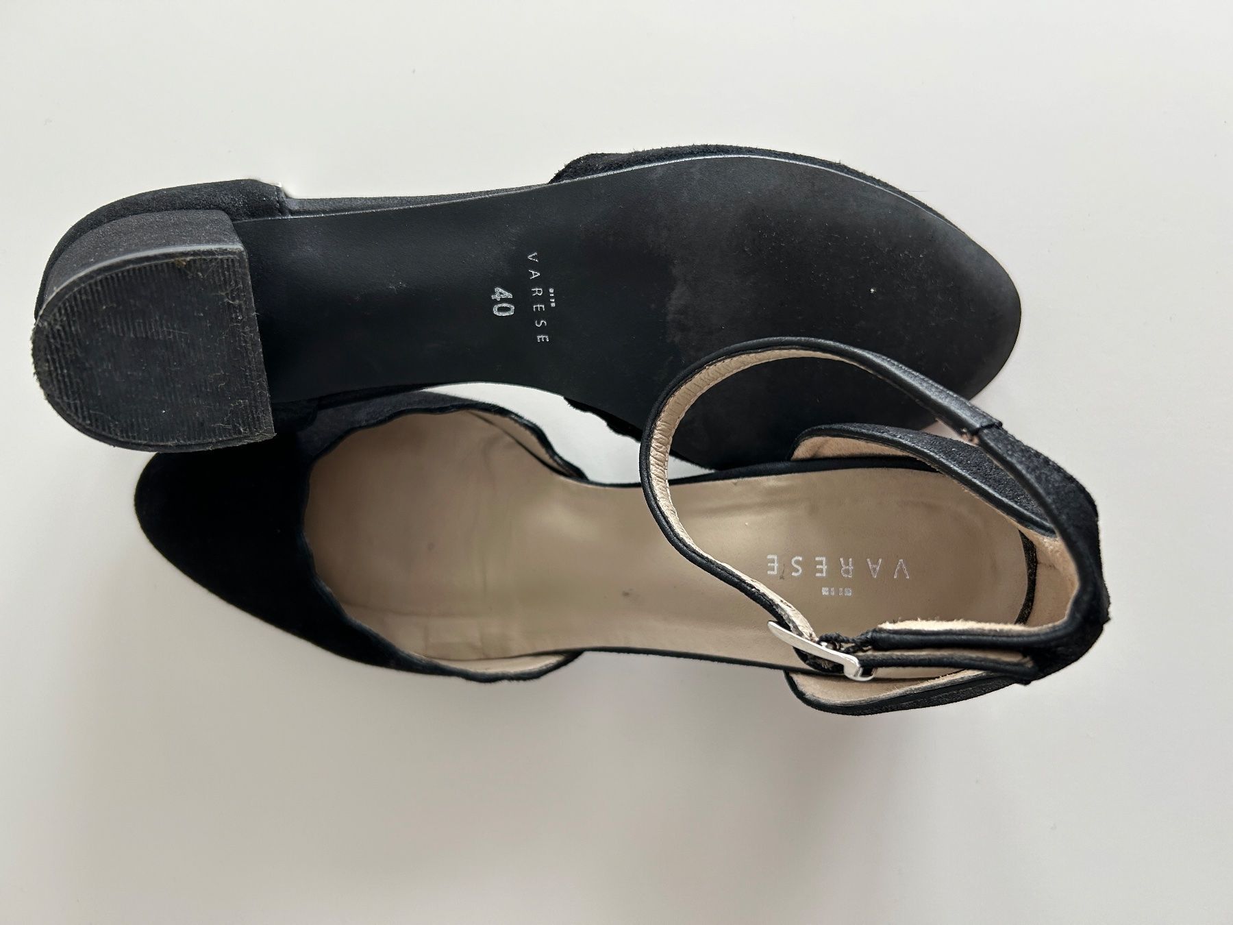 Scarpe da donna: Wildleder-Sandale von Varese, Grösse 40 – Usato da Pfäffikon ZH venduto da the4mos 3