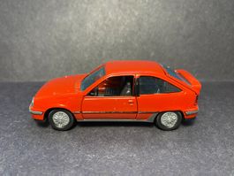 Opel Kadett E GSi - GAMA 1:43