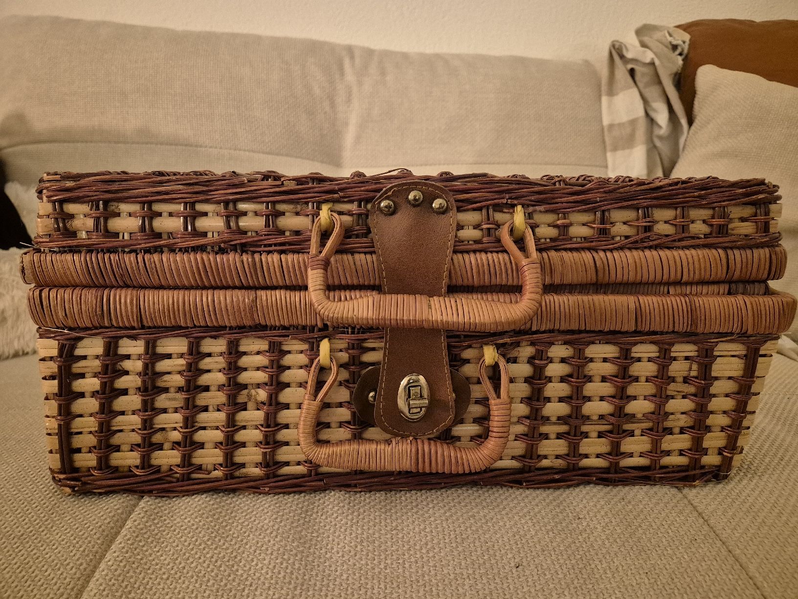 Altro in Antiquarato & Arte: Vintage Picnic Basket - Set for Four – Nuovo (secondo la descrizione) da Zürich venduto da max_97lh 1