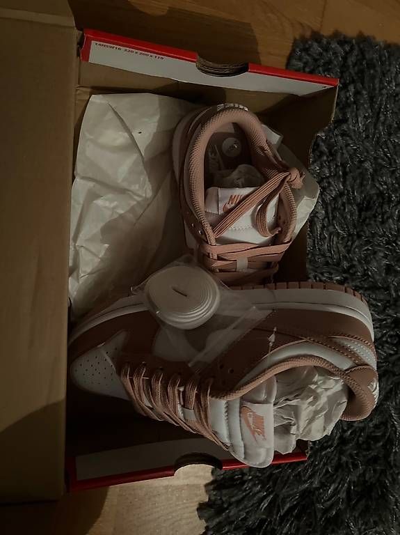 Scarpe da donna: Nike dunk low pink 38.5 – Usato da Zürich venduto da sok_p7zx 1