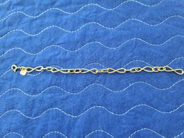 Feines Armband