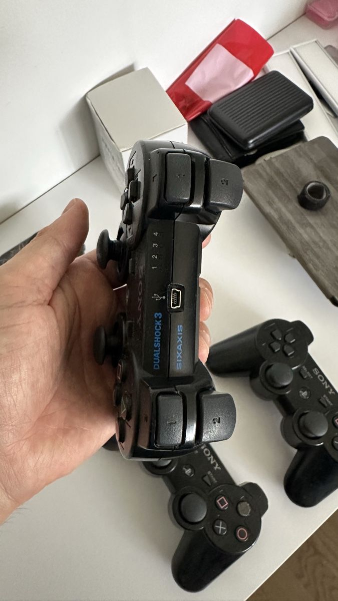 Sony Controller: 4 x Sony Playstation 3 Dualshock 3 Controllers – Usato da Pfäffikon ZH venduto da narteq 1